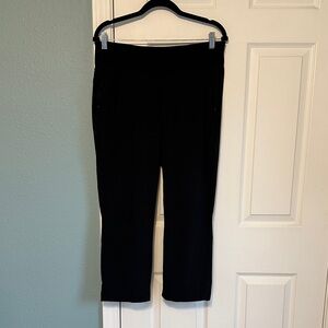 Eddie Bauer women’s size medium Cropped Pants